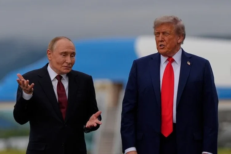 Дмитрієв похвалив Трампа за заклик змінити президента України, Маск підтримав